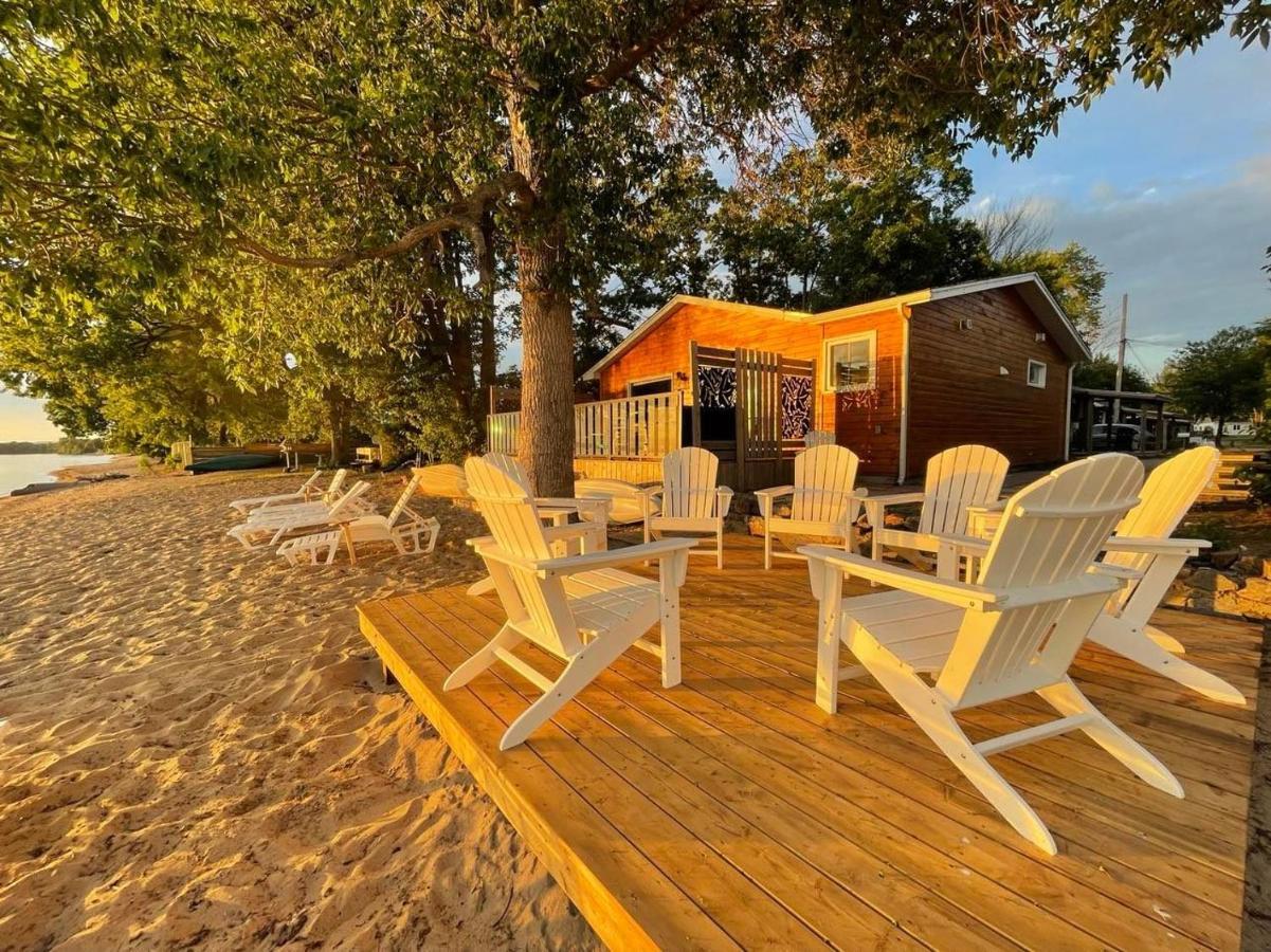 The Finch Beach Resort North Bay Exterior photo