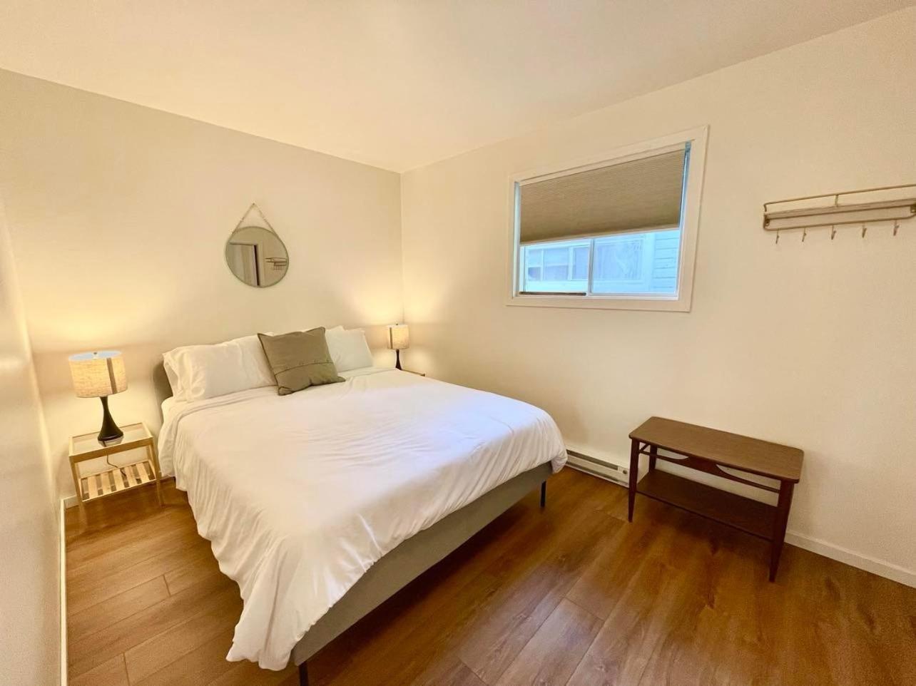 The Finch Beach Resort North Bay Room photo